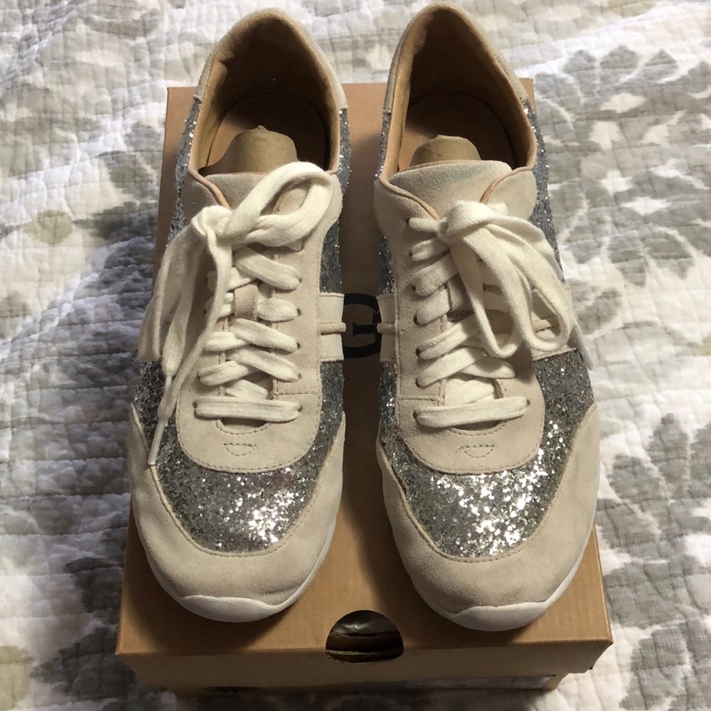 UGG Jaida Glitter silver tennis shoes